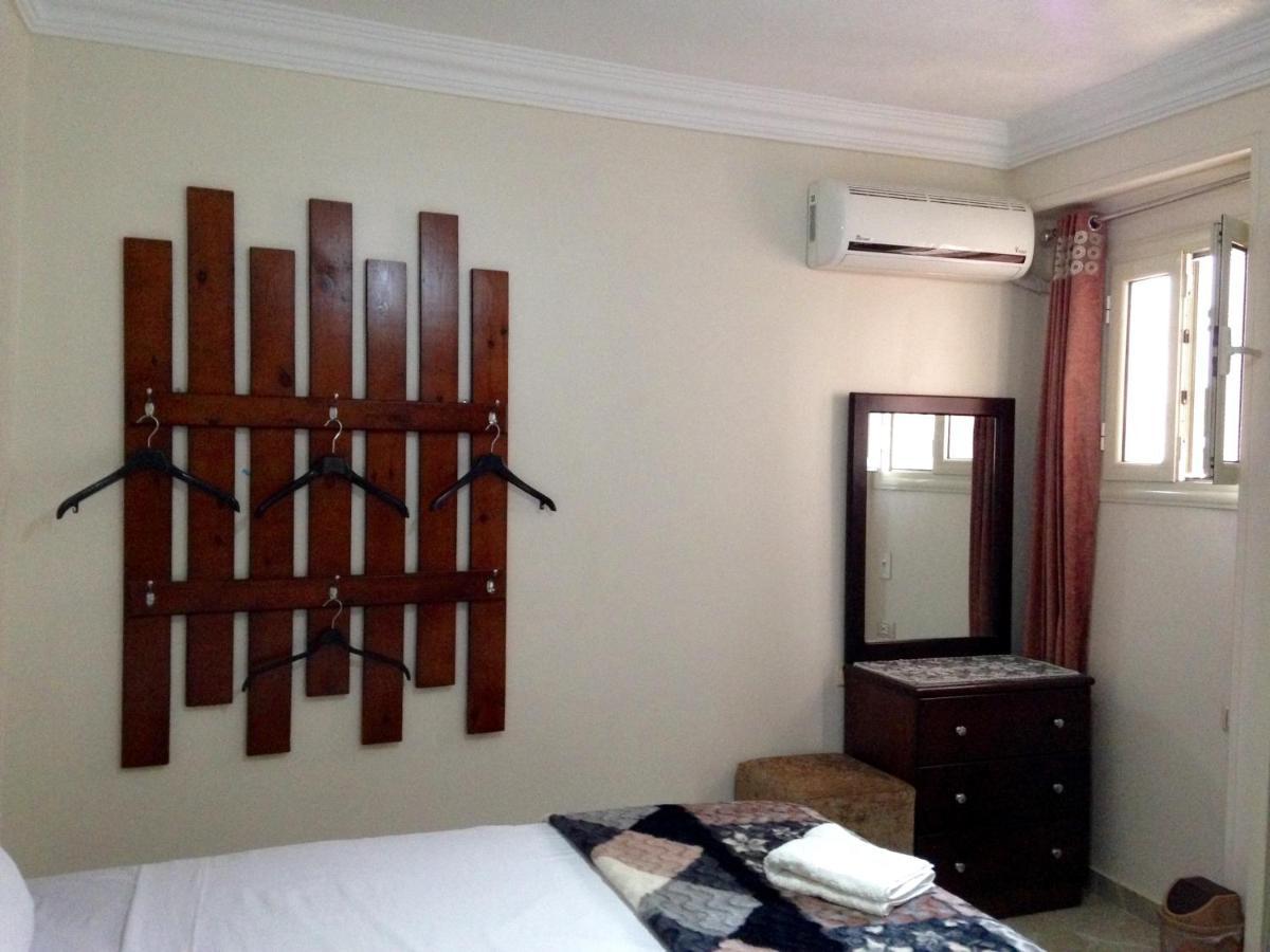 Isis Guest House Nazlet el-Sîsi エクステリア 写真