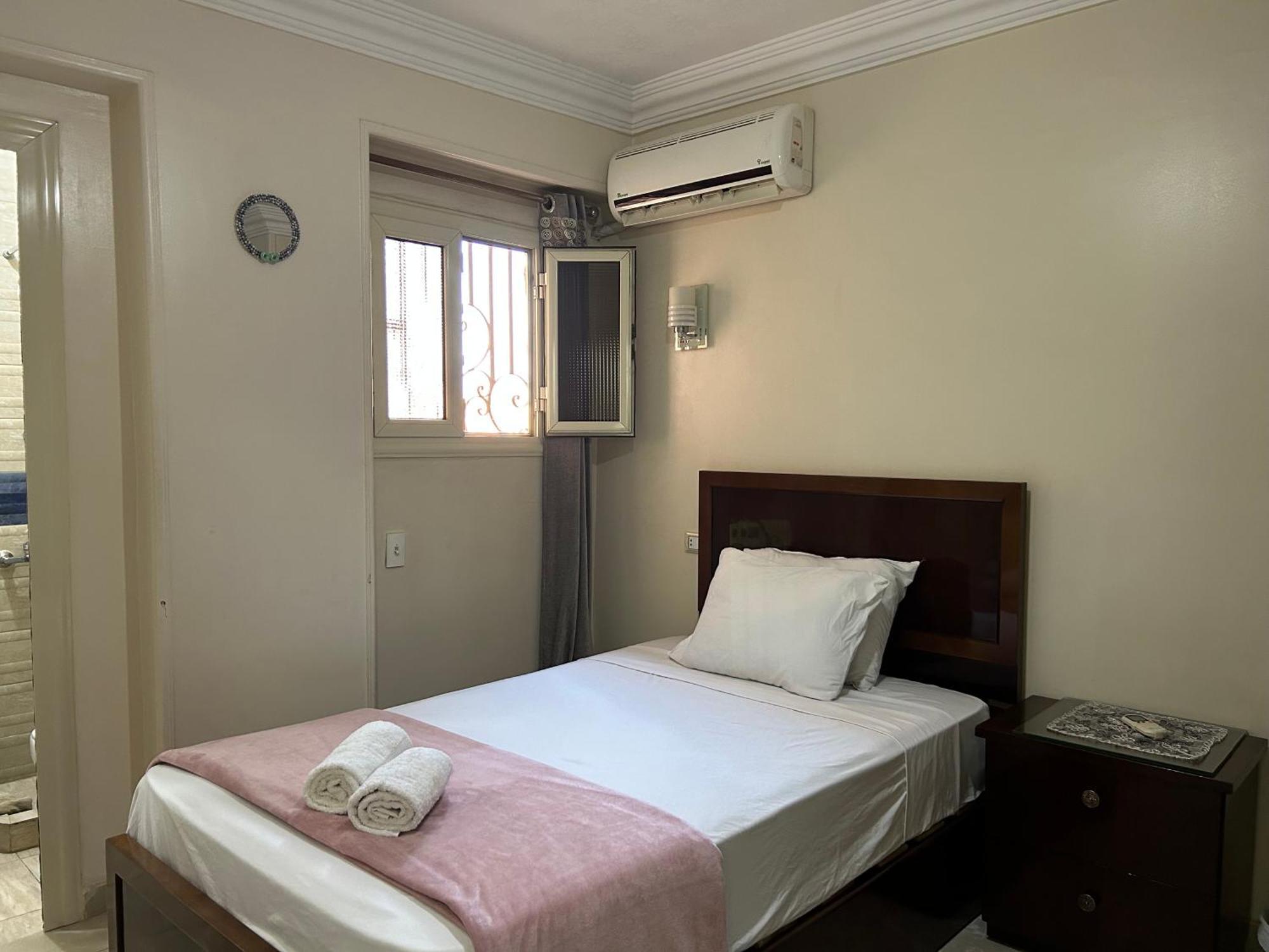 Isis Guest House Nazlet el-Sîsi エクステリア 写真