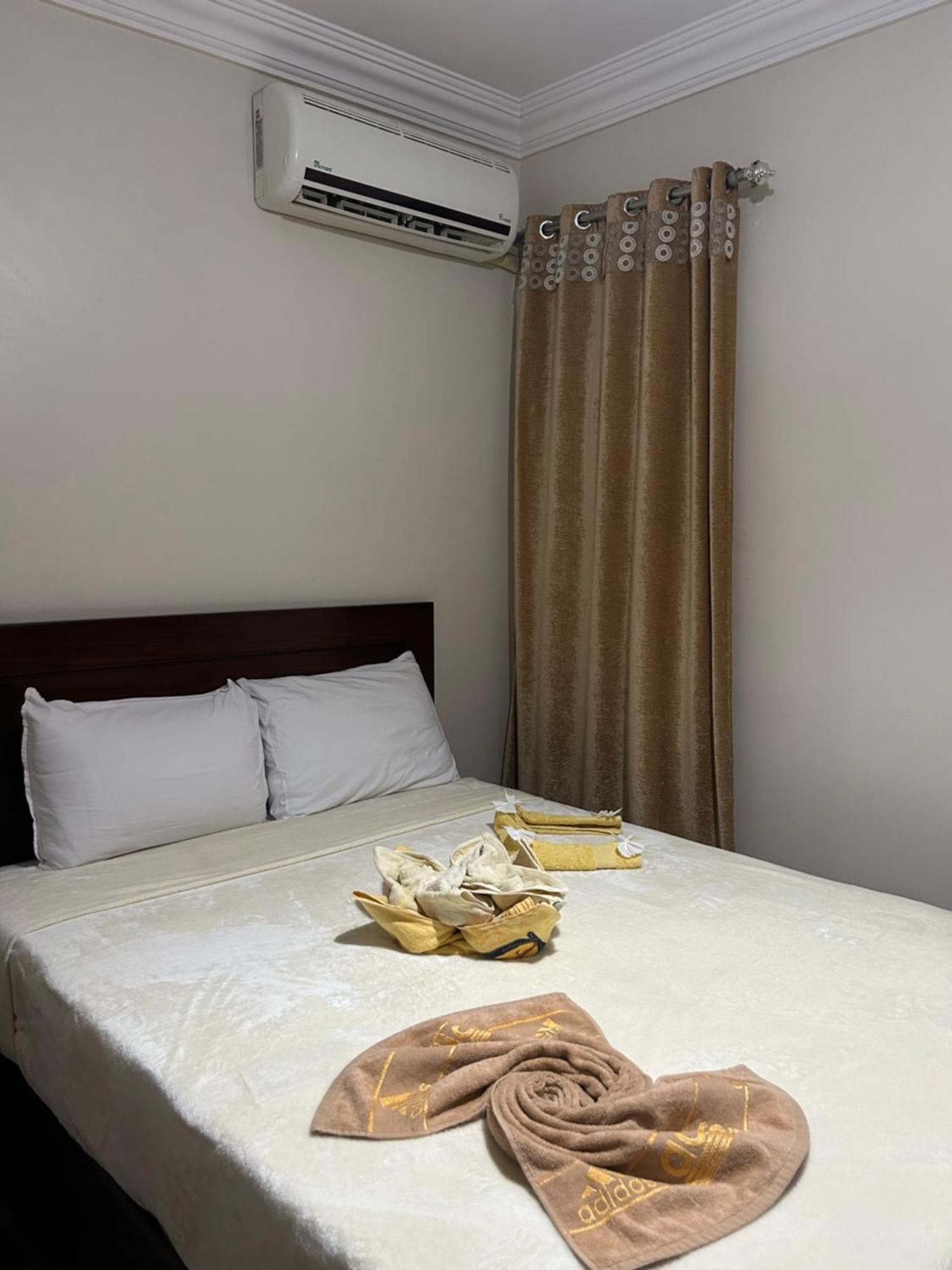 Isis Guest House Nazlet el-Sîsi エクステリア 写真