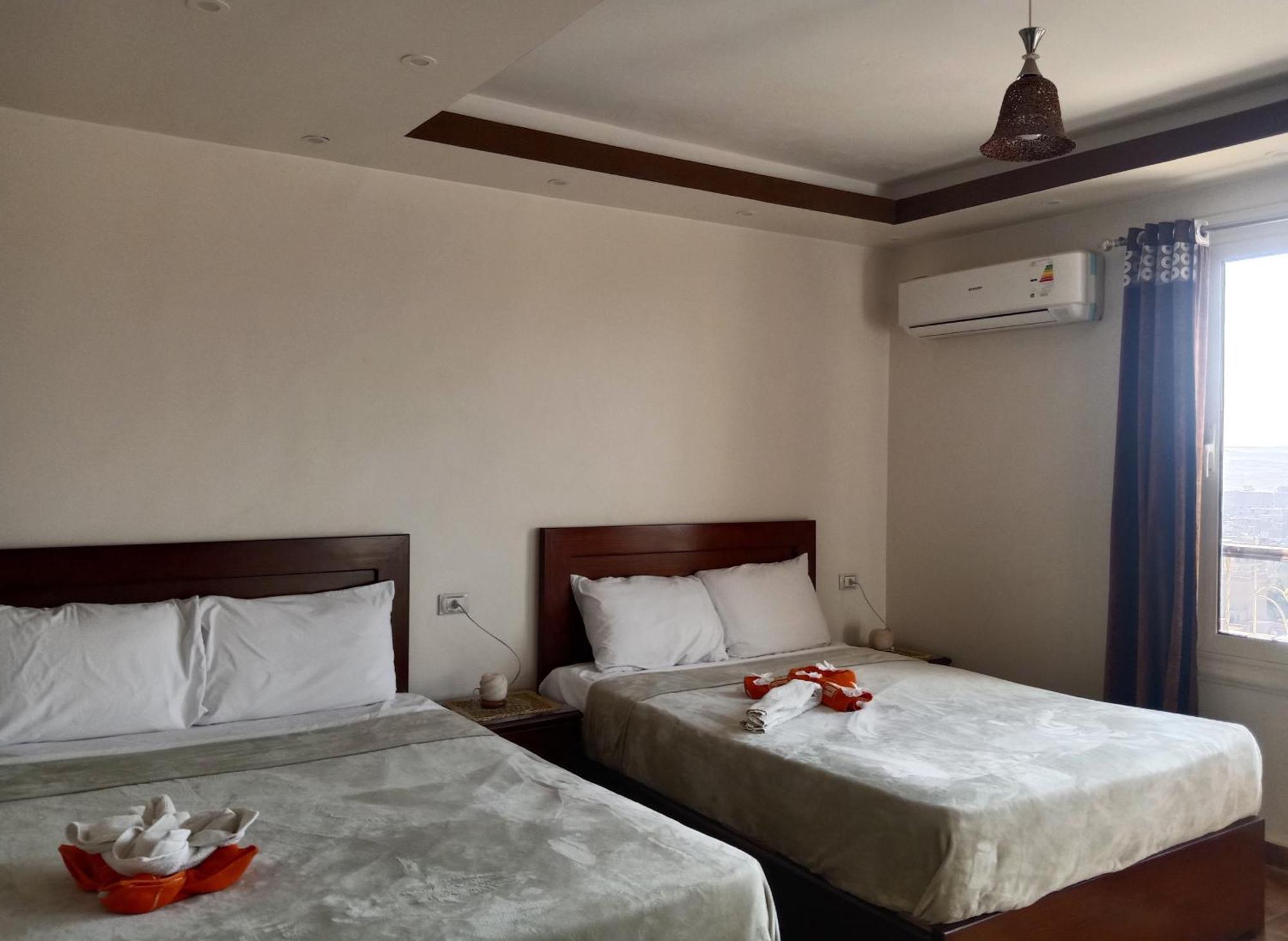 Isis Guest House Nazlet el-Sîsi エクステリア 写真