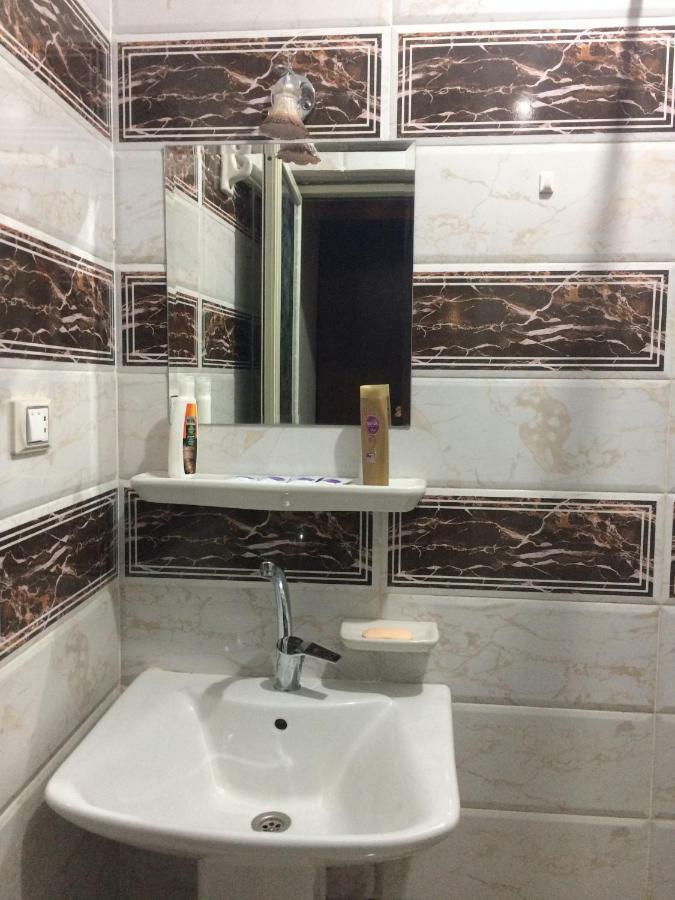 Isis Guest House Nazlet el-Sîsi エクステリア 写真